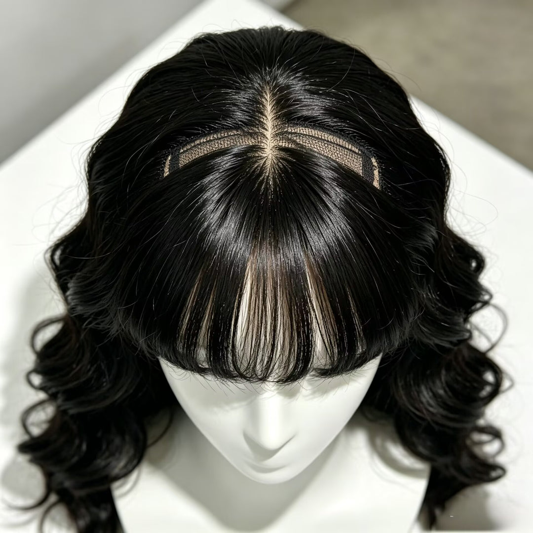 Peruca 70cm Cabelo Longo Cacheado Preto Névoa Suave com Franja Capuz Completo de Ondas de Água Descontraídas Visual de Atmosfera Fria Modelo Favorito